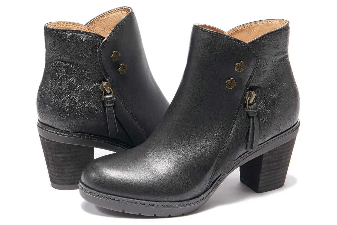Halsa Footwear Rea