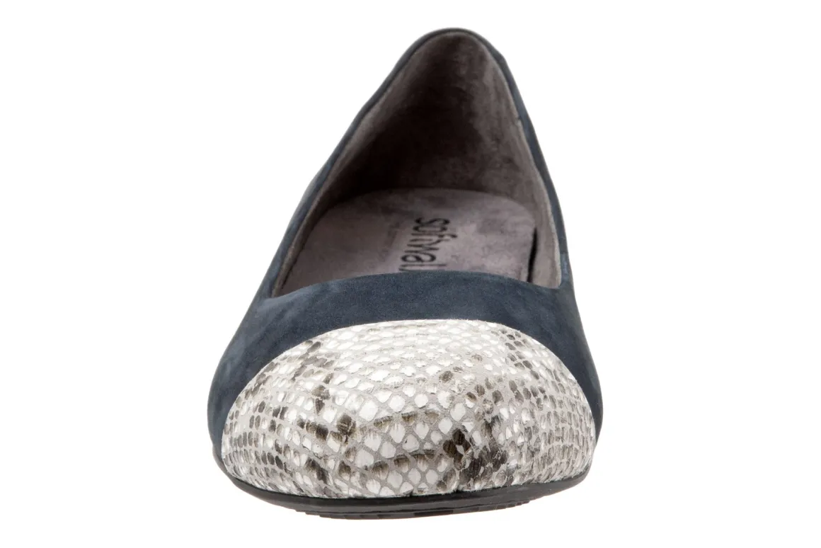 Softwalk Sonoma Cap Toe