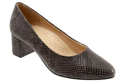 Trotters Kari